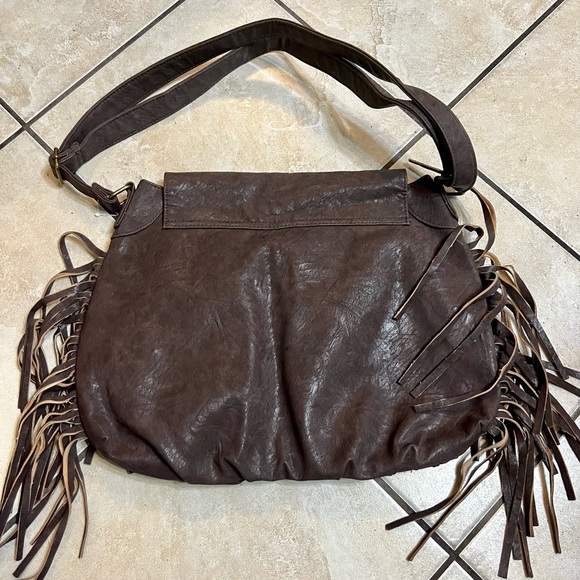 Fringe Crossbody bag - Picture 3 of 8